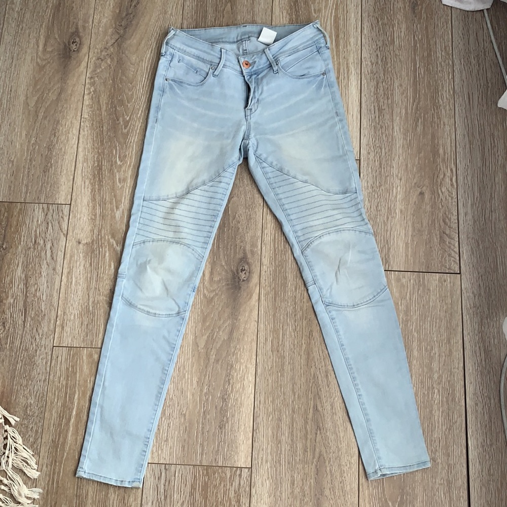 H&M skinny jeans light blue